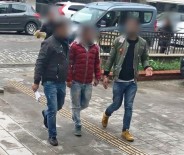 İzmir Ve Akşehir'de Aranan 2 Zanlı Kuşadası'nda Yakalandı