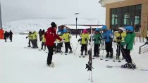 SNOWBOARD ŞAMPİYONASI - Kış Turizminin 'Yıldız'ında Tatil Yoğunluğu