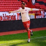 ERGUVAN - Salihli Belediyespor'da 3 Oyuncu Gitti, 4 Oyuncu Geldi