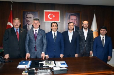 Adana'da AK Parti Belediye Başkan Adayları Tanıtıldı