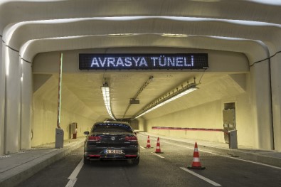 Avrasya Tüneli'nden 2018'De 17,5 Milyon Araç Geçti
