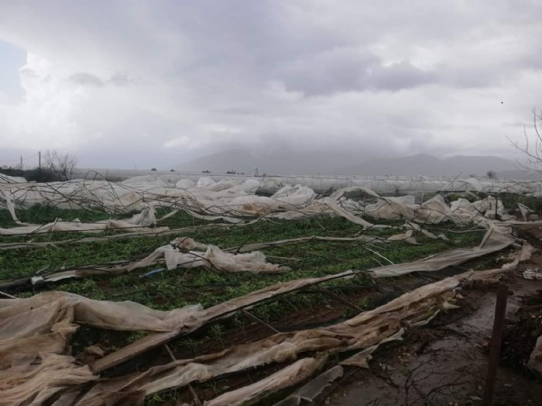 Antalya'yı hortum vurdu