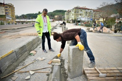 Alanya'ya Bölünmüş Yol Çalışması