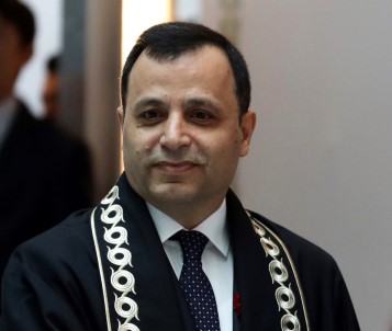 AYM'de Mevcut Başkan Yeniden Seçildi