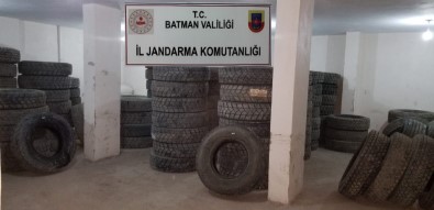 Batman'da 673 Bin Lira Değerinde Kaçak Lastik Ele Geçirildi