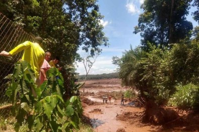 Brezilya'da Baraj Çöktü Açıklaması 200 Kişiden Haber Alınamıyor