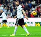 BURAK YıLMAZ - Burak Yılmaz'a Hem Tepki Hem Destek