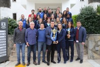 YENİMAHALLE BELEDİYESİ - Hentbolun Yıldızlarından Başkan Kocadon'a Teşekkür