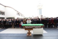 PAMUKKALE ÜNIVERSITESI - PAÜ Kalp Ameliyatından Çıkamayan Akademisyen İçin Ağladı