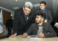 ÜNİVERSİTE SINAVI - Vali Bilmez'den Gençlere Moral Ziyareti