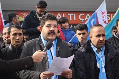 Van'da Doğu Türkistan'daki Baskılar Protesto Edildi