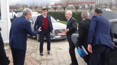 CHP Genel Başkanı Kemal Kılıçdaroğlu İnegöl'den Geçti