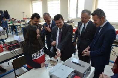 Erzincan Da Ki 'Küçük Mucitler İş Başında'