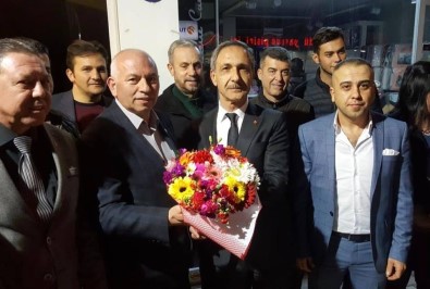 Ödemiş'te CHP Ve AK Partili Adaylardan Örnek Buluşma