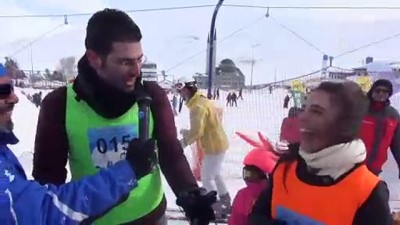 Erciyes'te Eşler Arasında 'Artık Çekilmez Oldun' Yarışı