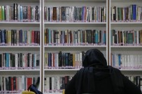 ENİNE BOYUNA - Kütüphanede Kitap Okuma Analizi