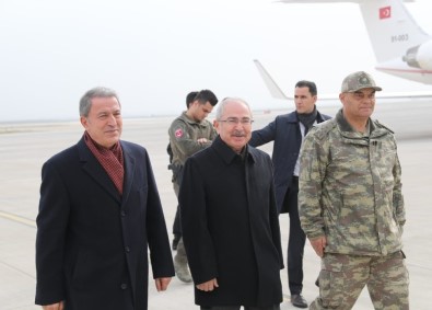 Milli Savunma Bakanı Akar Mardin'de