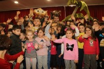 Bayramiç'te Çocuklara Karne Hediyesine Yoğun İlgi