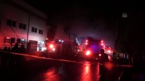 MUSTAFA ÖZKAYNAK - İzmir'de Geri Dönüşüm Tesisinde Yangın