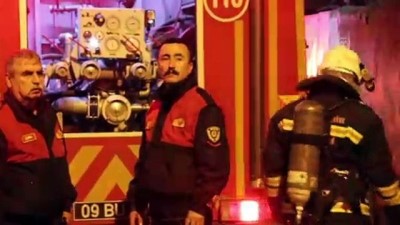 15 Yaşındaki Çocuk, Yangında Mahsur Kalan Kadını Kurtardı