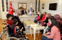 AİÇÜ'nün El Uzattığı Bedensel Engelli Çocuklardan Yüzmede Önemli Başarı