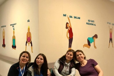 Anne Adayları İçin Duvarları Boyadılar