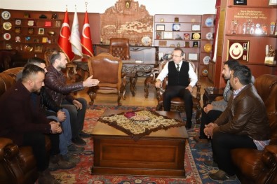 Başkan Seçen, Halkın Sorunlarını Dinliyor