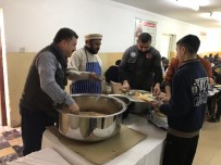 MAZLUM - Eğitim Bir-Sen'in Yardım Eli Pakistan'da