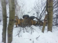 Hasta Kurtarmaya Giden İş Makinesi Şarampole Yuvarlandı Açıklaması 1 Yaralı