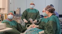 MURAT ÖZDEMIR - İzsiz Tiroid Cerrahisinde Tarih Yazan Cerrahlar Dünyaya Başarısını Anlatıyor
