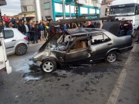 Karşı Şeride Geçen Otomobile Tır Çarptı Açıklaması 1 Ölü, 1 Yaralı