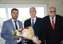 MHP'li Başkandan AK Parti'nin Yeni Yönetimine Hayırlı Olsun Ziyareti