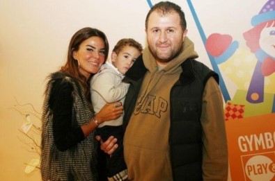 Özlem Yıldız Gözaltına Alınan Eski Kocasını Adliyede Yalnız Bırakmadı