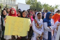 CINNAH - Pakistanlı Doktorların Grevi Hastaneleri Felç Etti