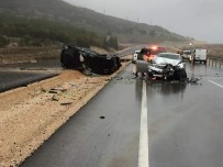 RAMAZAN ÖZKAN - Antalya'da 4 Araç Birbirine Girdi Açıklaması 1 Ölü, 7 Yaralı
