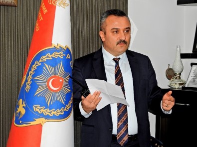 İlçe Emniyet Müdürü Alev Açıklaması 'Çeşme Yılbaşı Tatilini Huzurlu Geçirdi'