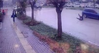 KAFA TRAVMASI - Bursa'da yaya geçidindeki dehşet anı kamerada...