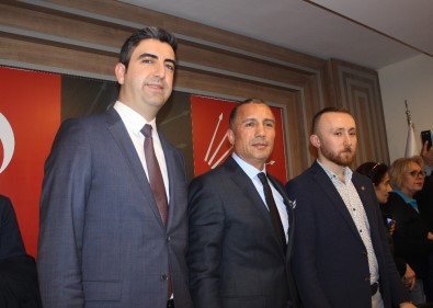 CHP Kartal Belediye Başkan Adayı Yüksel Vatandaşlar Ve Partililerle Bir Araya Geldi
