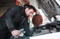 ÇEVRE KIRLILIĞI - Dizel Araç Üretiminin Azalması LPG Ustalarını Umutlandırdı