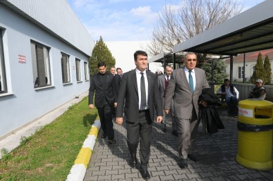 Dündar'dan Özdilek'e Ziyaret