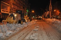 KAR YIĞINLARI - Kaymakam Kendüzler'den Esnaf Ziyareti