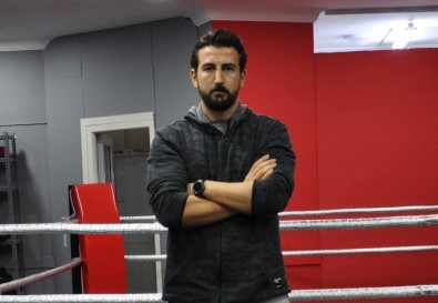 Markette Kadını Taciz Ettiği İddia Edilen Adamı Tek Yumrukla Bayıltan Kick Boksçu O Anları Anlattı