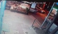 (Özel) Fren Yerine Gaza Basan Kadın Sürücünün Otomobiliyle Fırına Daldığı Anlar Kamerada