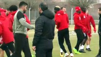 ROBİNHO - Sivasspor'da, Kasımpaşa Maçı Hazırlıkları