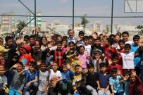 SPOR AYAKKABI - Başkan Tahmazoğlu Projelerine Devam Edecek