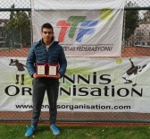 TENİS KULÜBÜ - Genç Raketler Trabzon'un Adını Teniste Zirveye Taşıyorlar