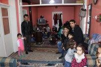 KAYABAŞı - Hayat Mücadelesi Veren Afgan Ailelerin Tek İsteği Çalışma İzni