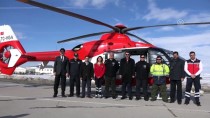 Vali Ayhan, Ambulans Helikopteri Tanıttı Haberi