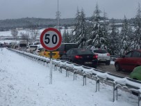 Bursa'da Sürücüler 4 Saat Yolda Mahsur Kaldı
