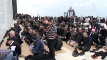 RECEP SOYTÜRK - Hatay'da Yapımı Tamamlanan Sahil Cami İbadete Açıldı